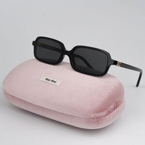 NEW Miu Miu MU11ZSF 16K5S0 Black Dark Grey Rectangle Unisex Sunglasses MU 11ZSF